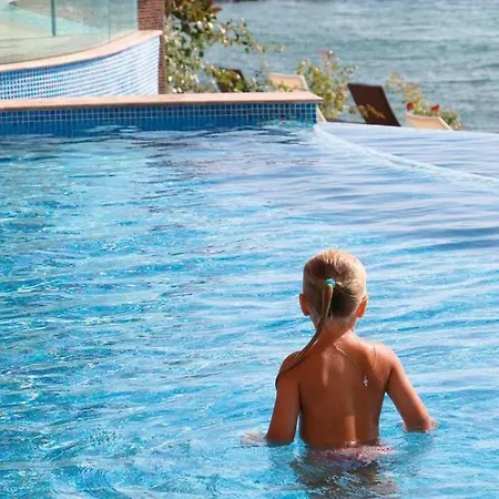 Luxurious Beachfront With Private And Panoramic Views In La Complex * Варна