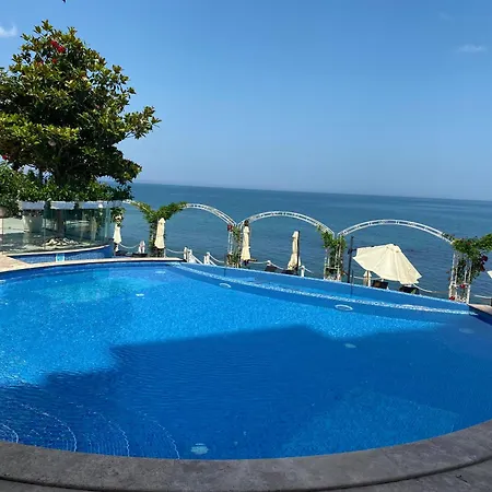 Luxurious Beachfront With Private And Panoramic Views In La Complex Варна