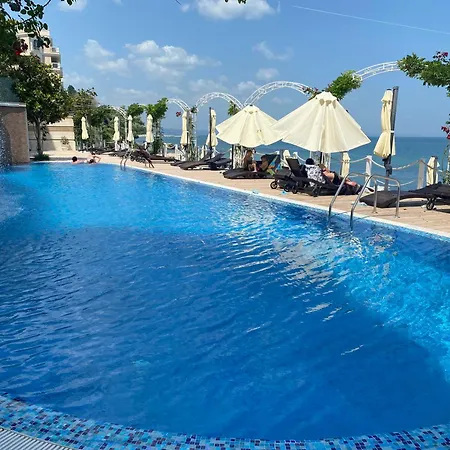 Luxurious Beachfront With Private And Panoramic Views In La Complex Апартамент *