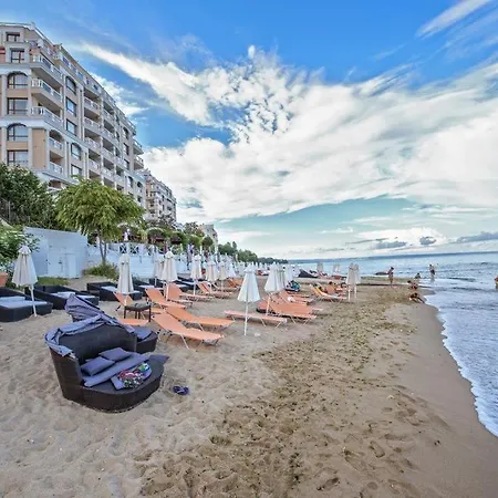 Apartment Luxurious Beachfront With Private And Panoramic Views In La Complex