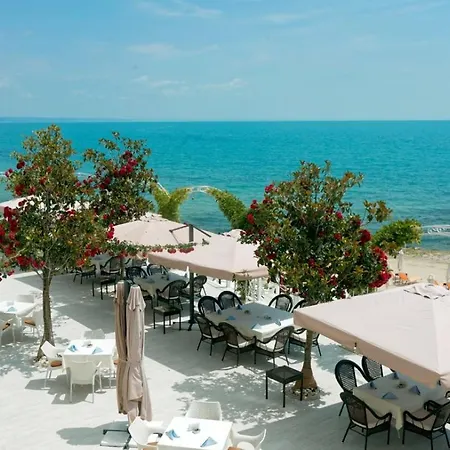 Appartement Luxurious Beachfront With Private And Panoramic Views In La Complex