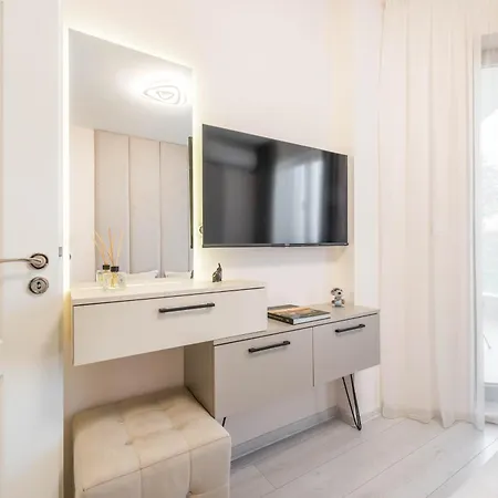 Apartment Luxurious Beachfront With Private And Panoramic Views In La Complex Warna