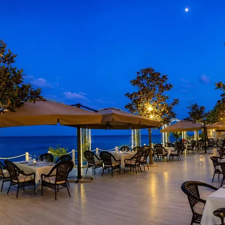 Luxurious Beachfront With Private And Panoramic Views In La Complex *