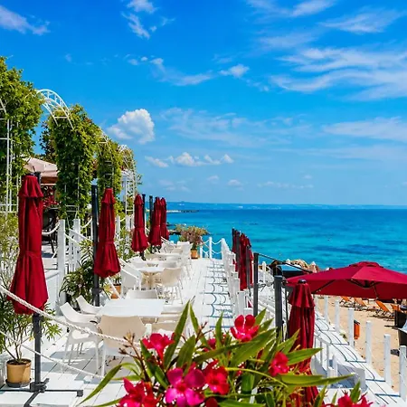 Apartment Luxurious Beachfront With Private And Panoramic Views In La Complex