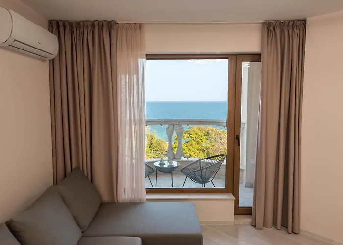Luxurious Beachfront With Private And Panoramic Views In La Complex וארנה